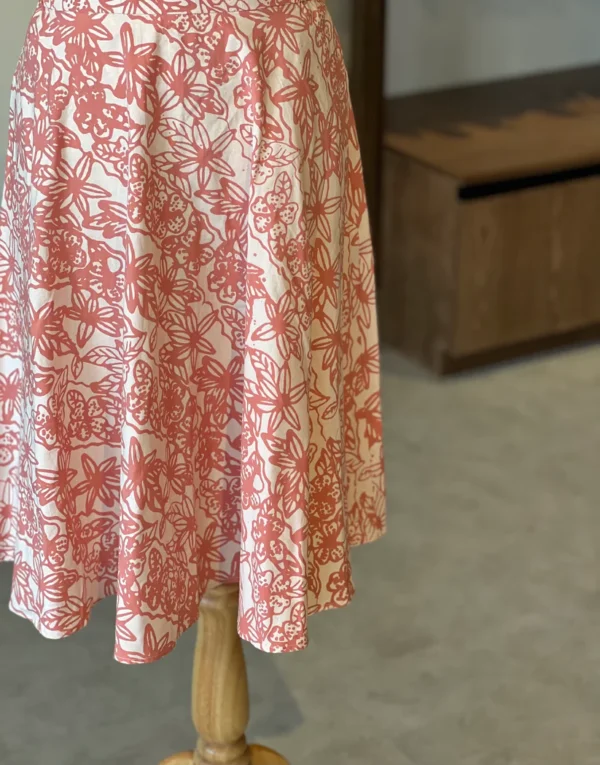 58B950E7-5D53-41CA-BEB2-DDAD453F6C98 Ayu Set 12 Ayu Set (Minah Top + Ayu Lady Batik Midi Wavy Skirt)